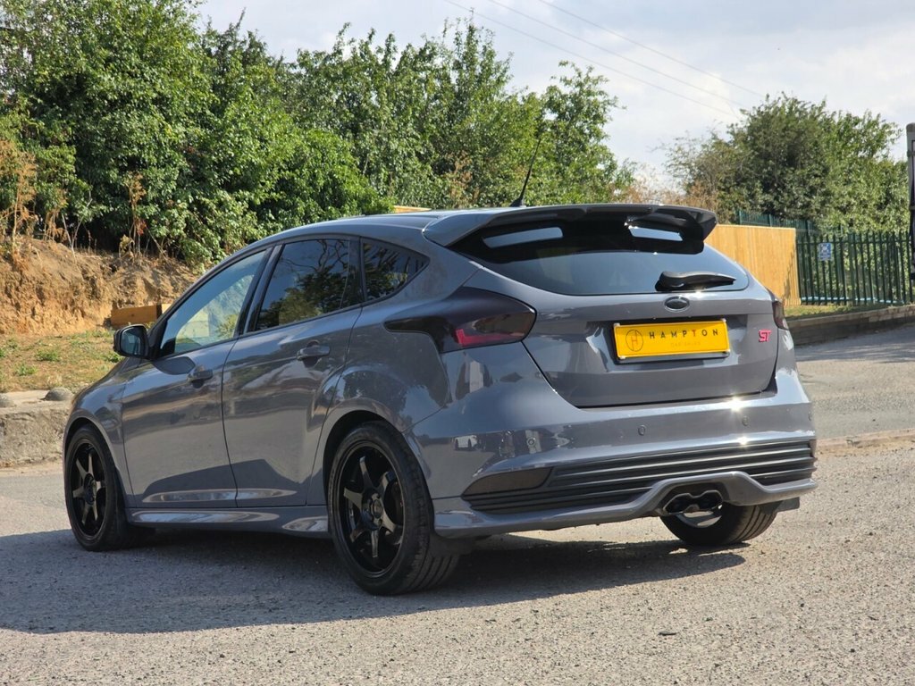 Ford Focus 2L St-3 Grey #6
