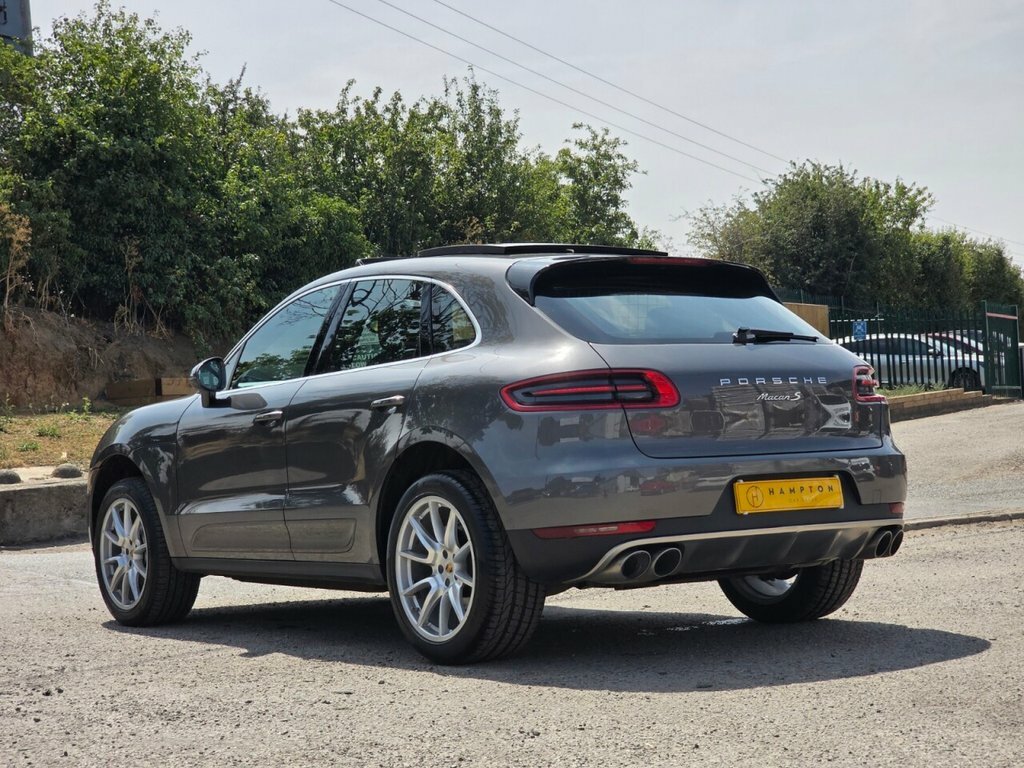 Porsche Macan Suv Grey #5