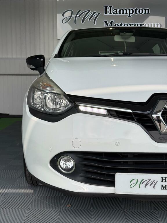 Renault Clio 1.2 16V Dynamique Medianav Euro 5 EU15VLB White #2