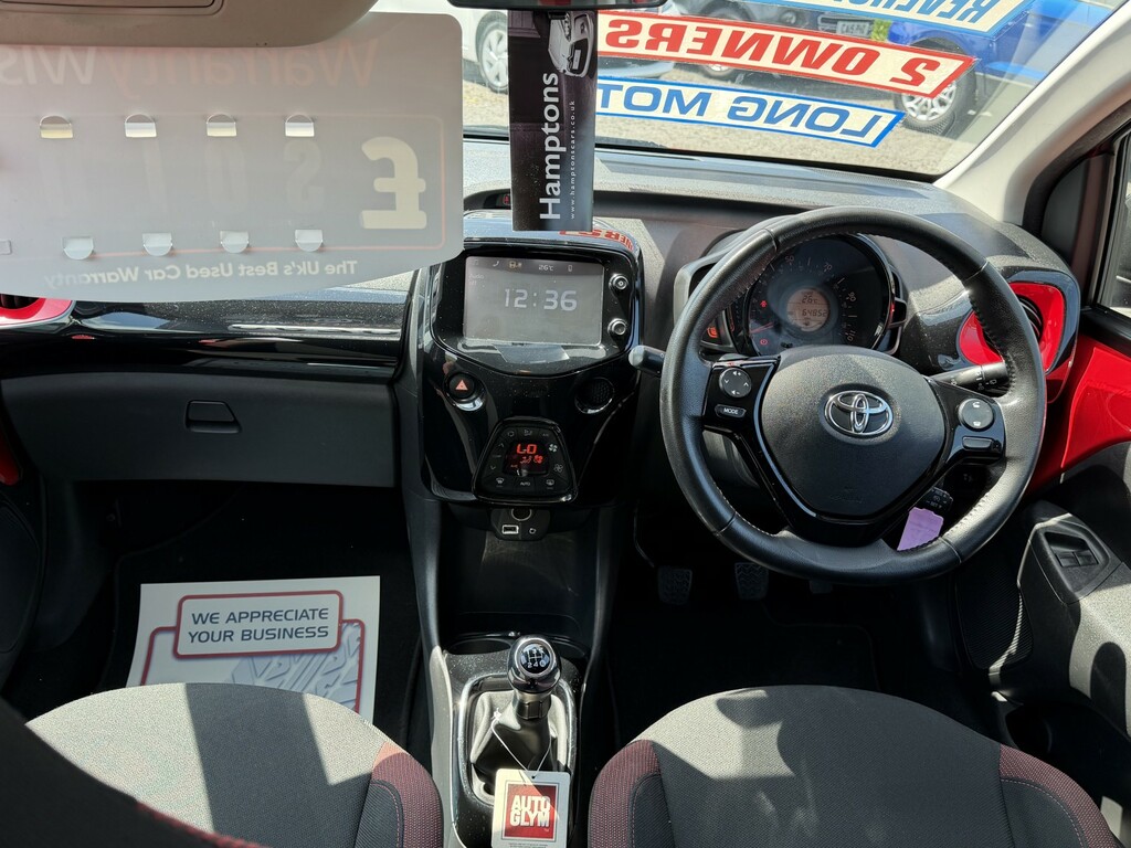Toyota Aygo 1.0 Vvt-i X-cite 4 Red Bi-tone DX67YFT Red