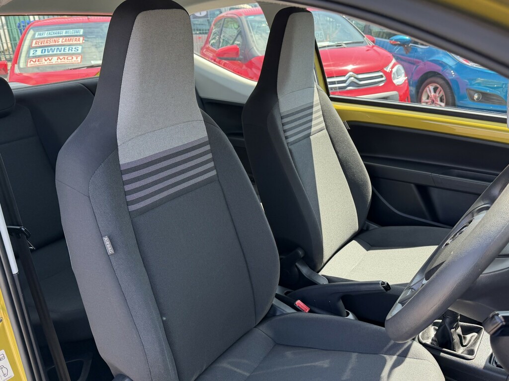 Volkswagen Up 1.0 Move Up Yellow #4