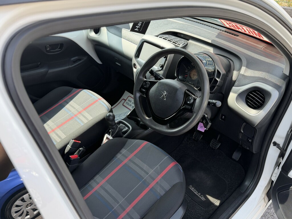 Peugeot 108 1.0 Active White