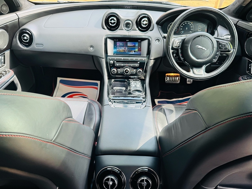 Jaguar XJR D V6 R-sport Red #20