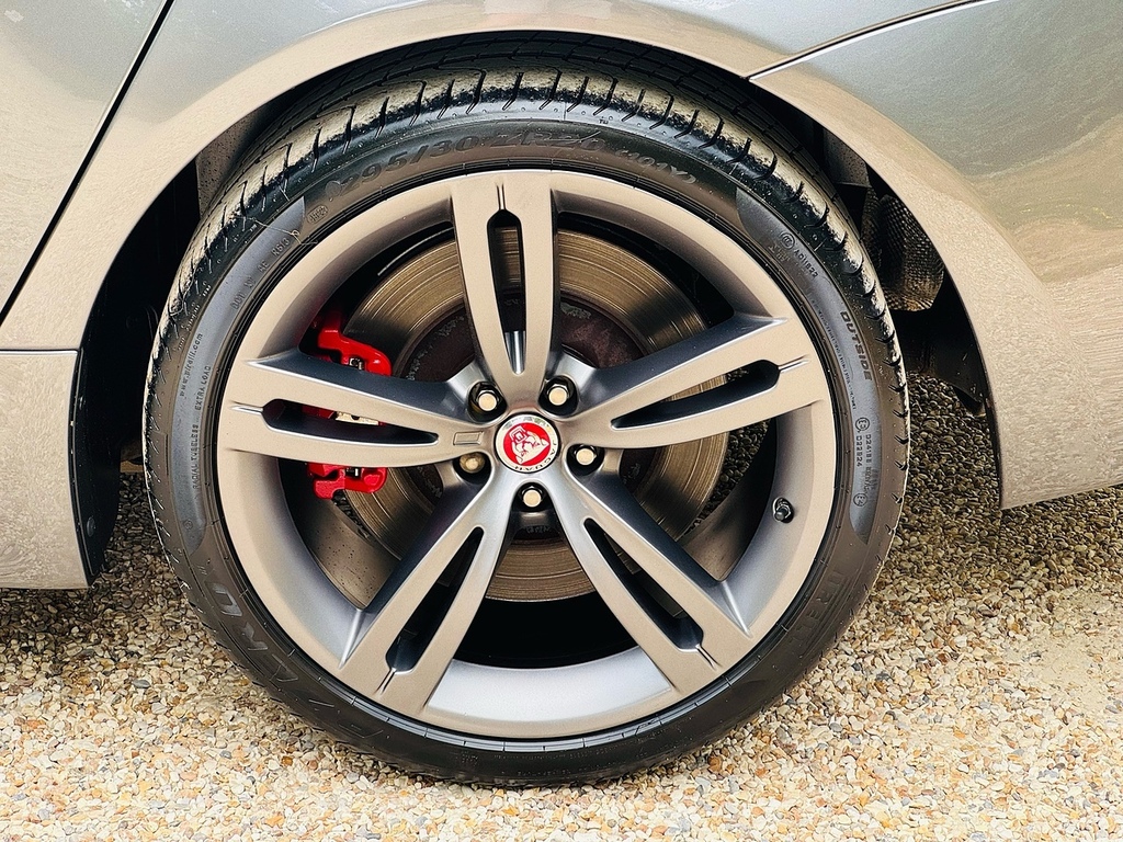 Jaguar XJR D V6 R-sport Red #13
