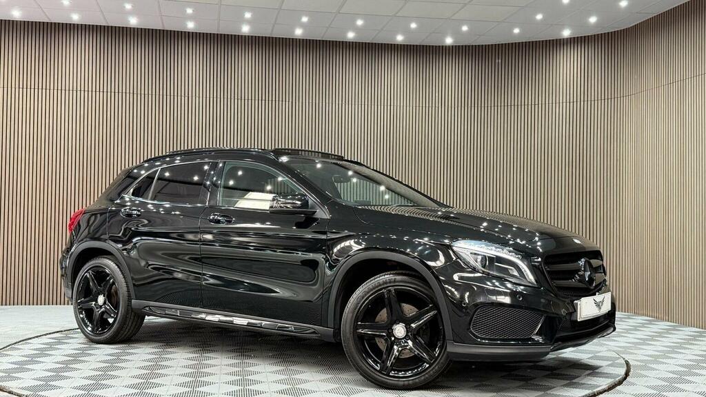 Mercedes-Benz GLA Class Suv 2.0 Gla250 Amg Line Premium Plus 7G-dct 4Mat Black