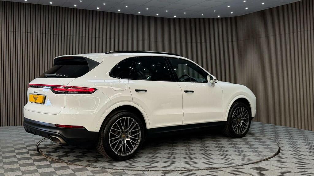 Porsche Cayenne Suv 3.0T V6 Tiptronics 4Wd Euro 6 Ss 2019 LW19NNA White #6