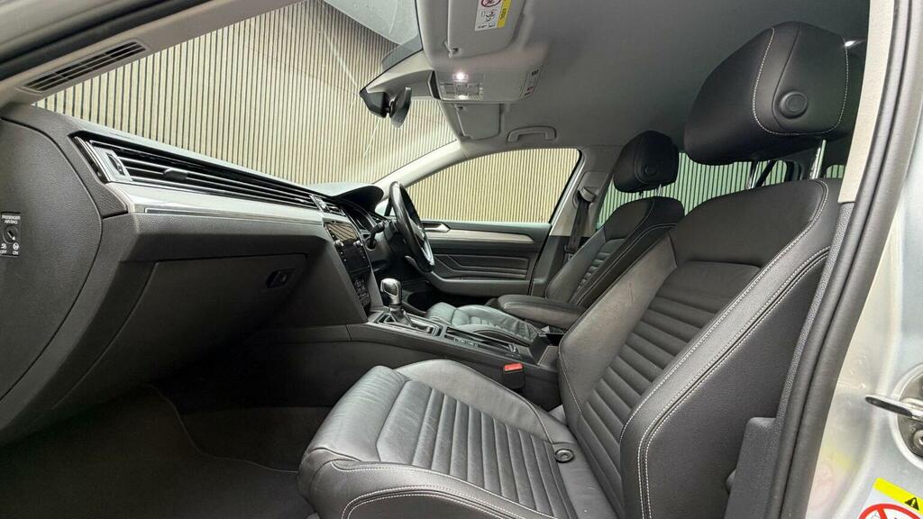 Volkswagen Passat Estate 1.4 Tsi 13Kwh Gte Dsg Euro 6 Ss 202 VN21YFL Silver #3