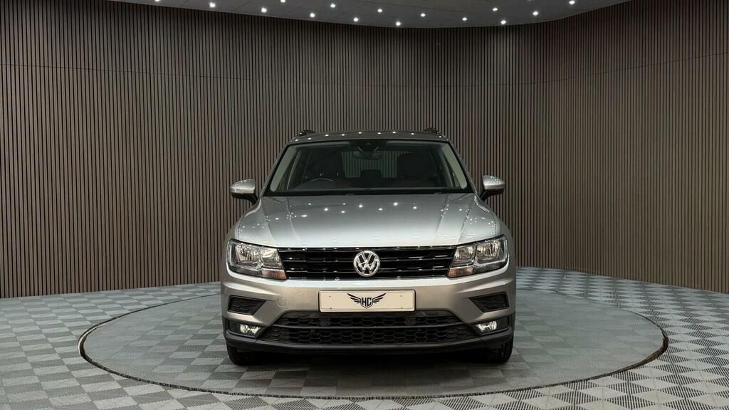 Volkswagen Tiguan 2.0 Tdi Se Navigation Dsg Euro 6 Ss Silver #4