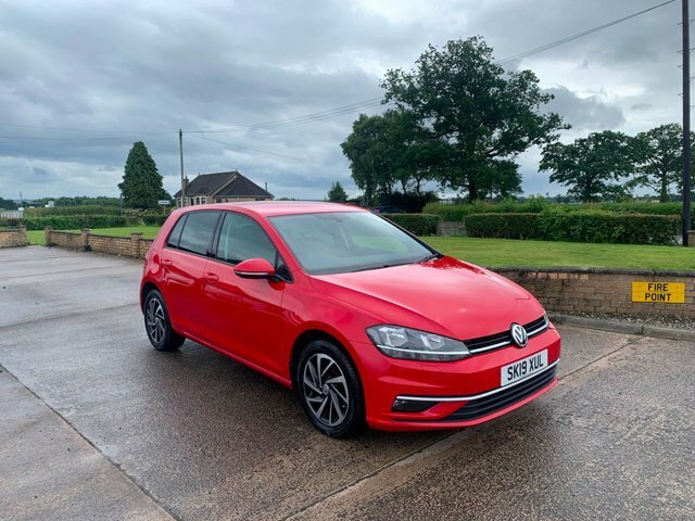 Volkswagen Golf 1.6 Tdi Match Hatchback Euro 6 Red #2