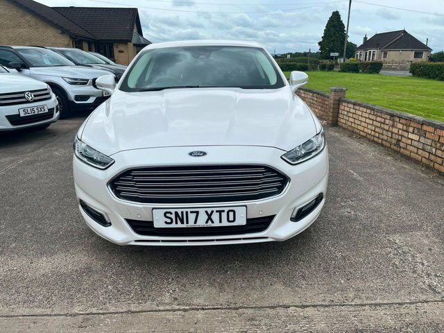 Ford Mondeo 2.0 Tdci Titanium Hatchback Euro White #3