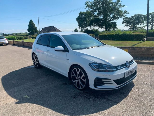 Volkswagen Golf 2.0 Tdi Bluemotion Tech Gtd Hatchback D White #2