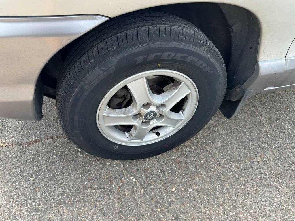 Hyundai Santa Fe 2003 03 Cdx Silver #9