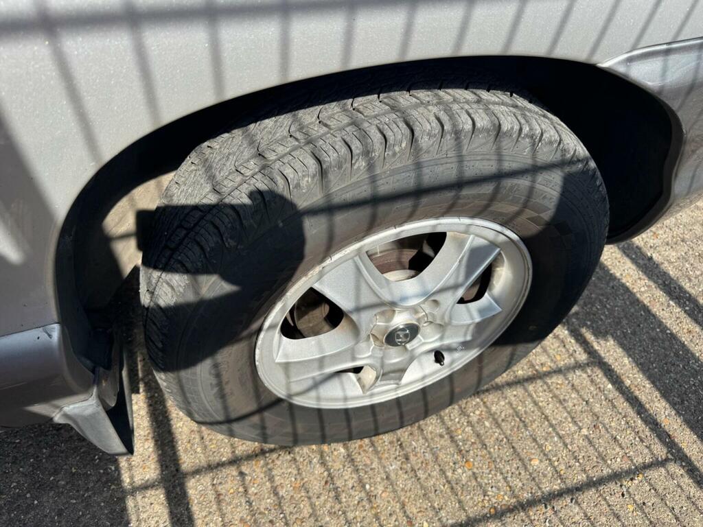 Hyundai Santa Fe 2003 03 Cdx Silver #12