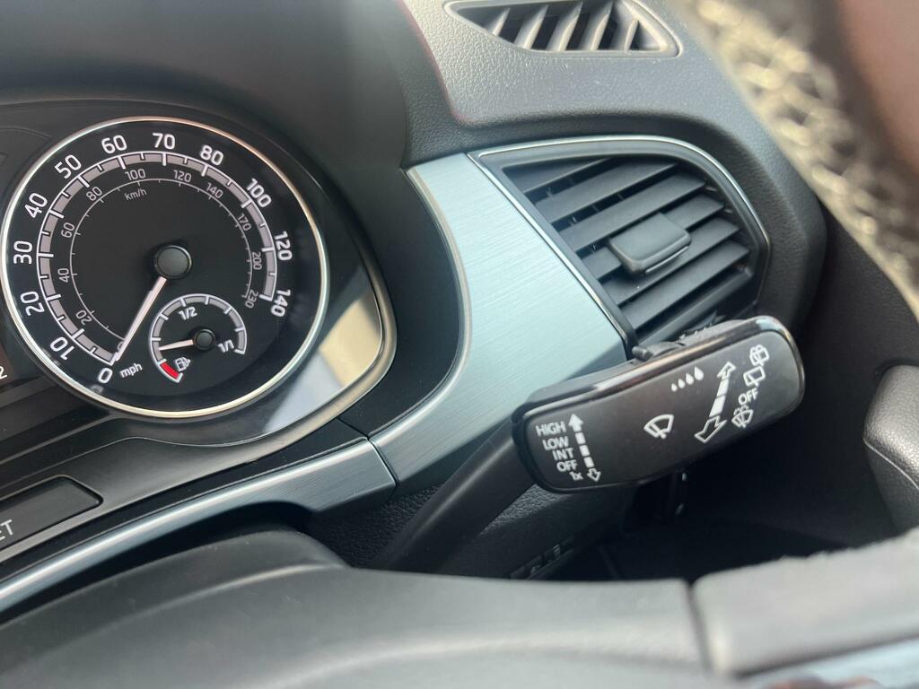 Skoda Fabia 1.0 Tsi Se Estate Silver #24