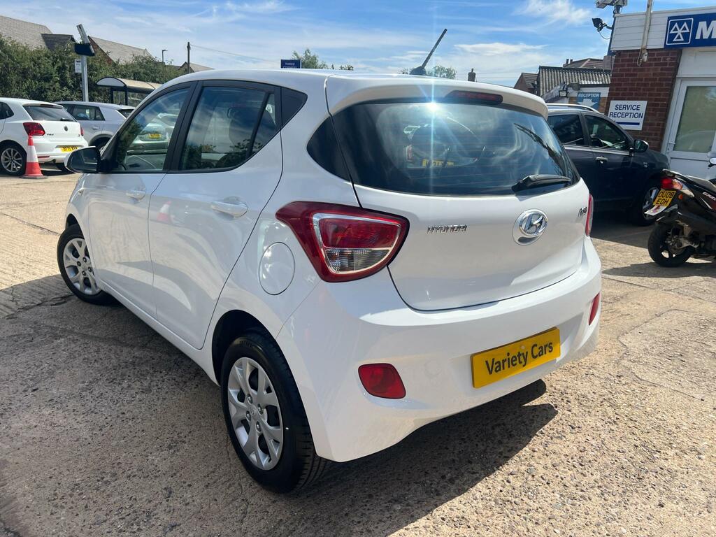 Hyundai I10 Se White #5