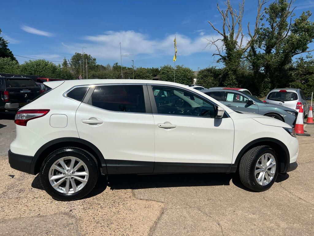 Nissan Qashqai 1.2 Dig-t Acenta 2Wd Euro 5 Ss Black #8