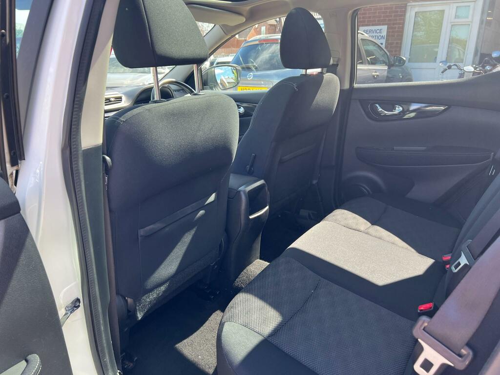 Nissan Qashqai 1.2 Dig-t Acenta 2Wd Euro 5 Ss Black #42