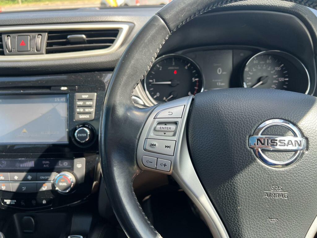 Nissan Qashqai 1.2 Dig-t Acenta 2Wd Euro 5 Ss Black #30