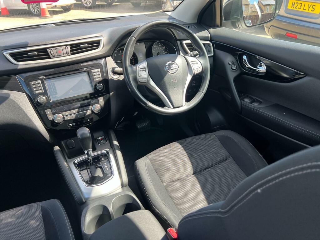 Nissan Qashqai 1.2 Dig-t Acenta 2Wd Euro 5 Ss Black #16