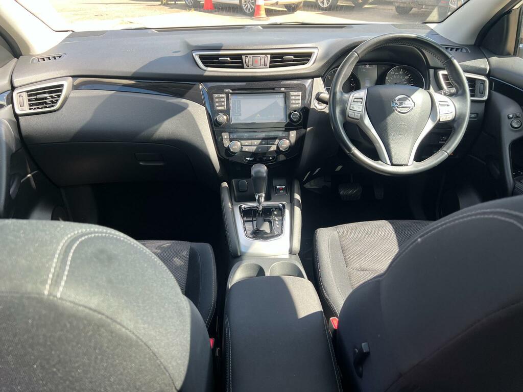 Nissan Qashqai 1.2 Dig-t Acenta 2Wd Euro 5 Ss Black #15