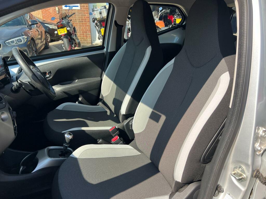 Toyota Aygo X 1.0 Vvt-i X-pure Euro 6 White #13