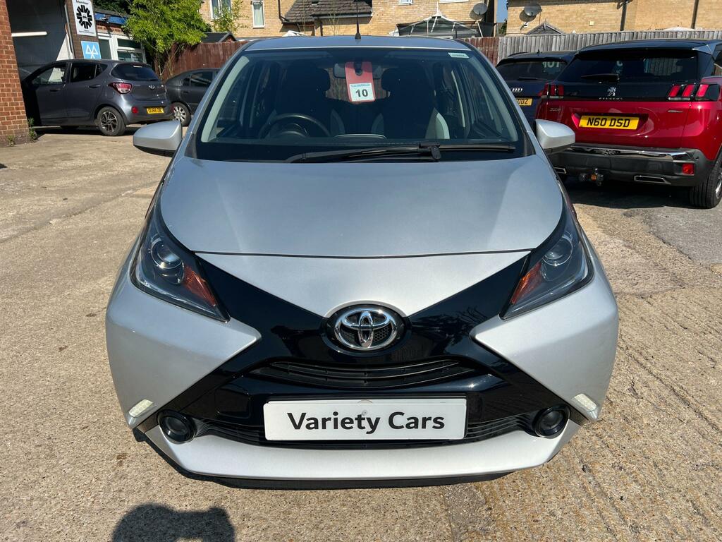 Toyota Aygo X X-play Vvt-i Cvt Silver #2
