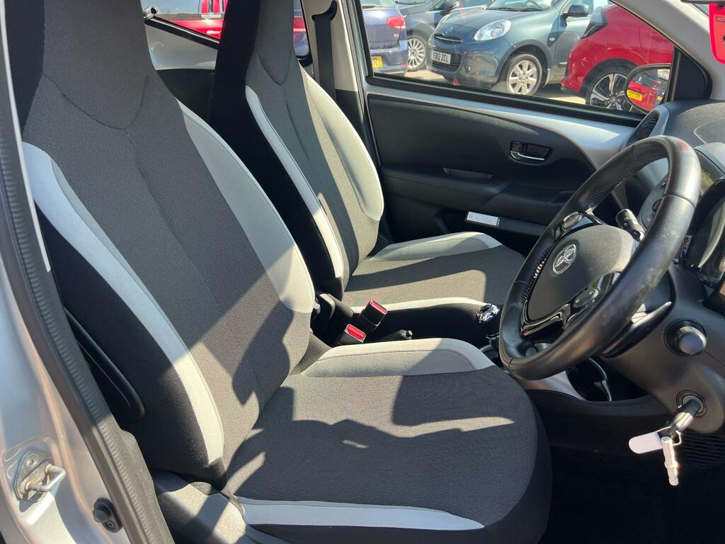 Toyota Aygo X 1.0 Vvt-i X-pure Euro 6 White #21