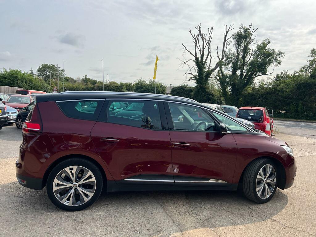 Renault Grand Scenic Iconic Black #8