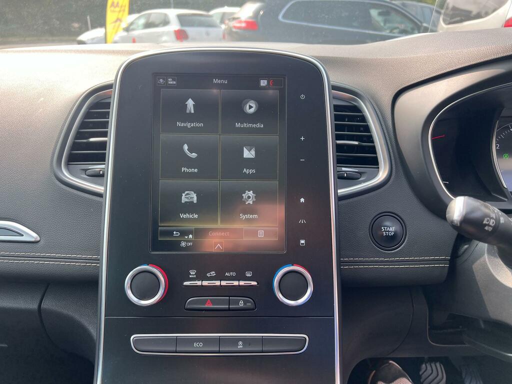 Renault Grand Scenic Iconic Black #19