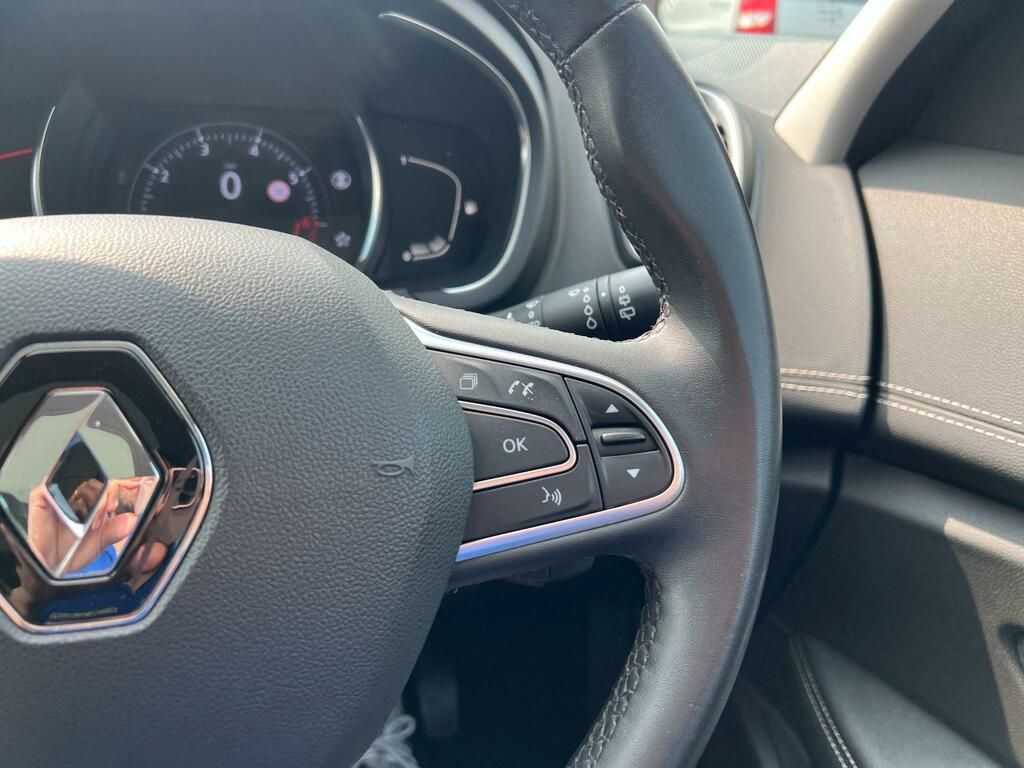 Renault Grand Scenic Iconic Black #25
