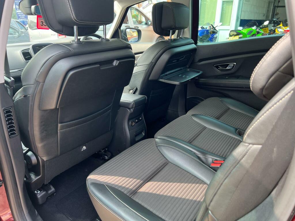 Renault Grand Scenic Iconic Black #39