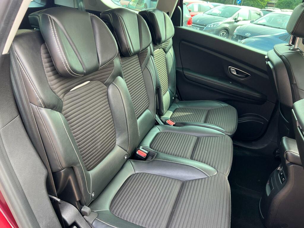 Renault Grand Scenic Iconic Black #36