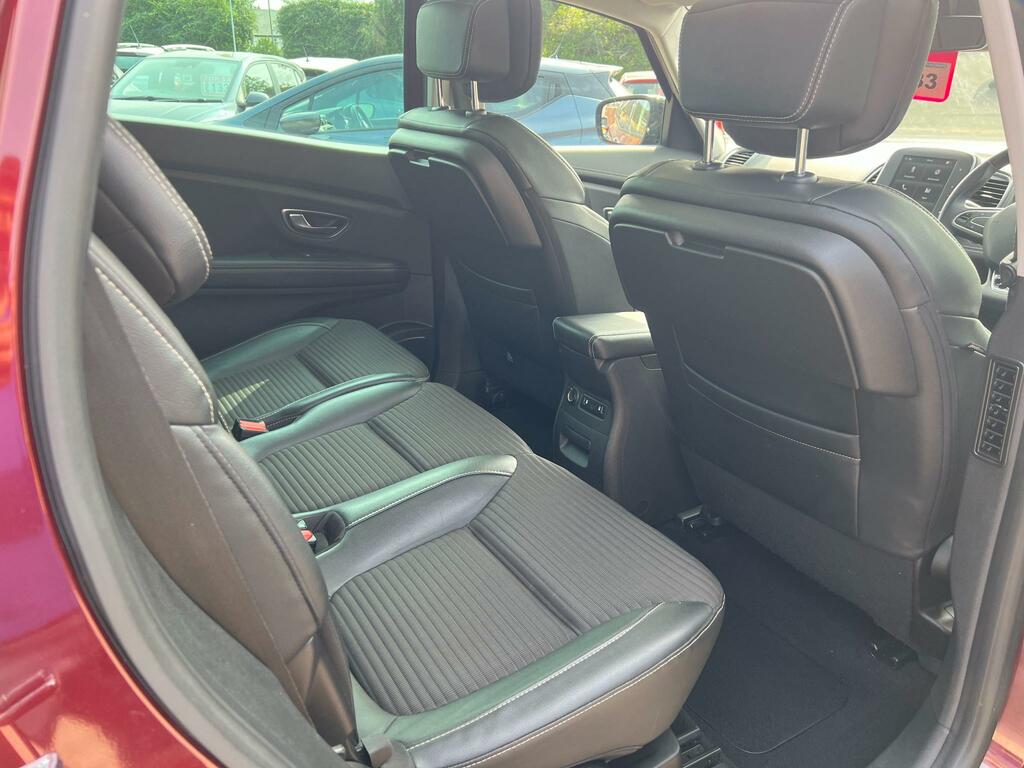 Renault Grand Scenic Iconic Black #34