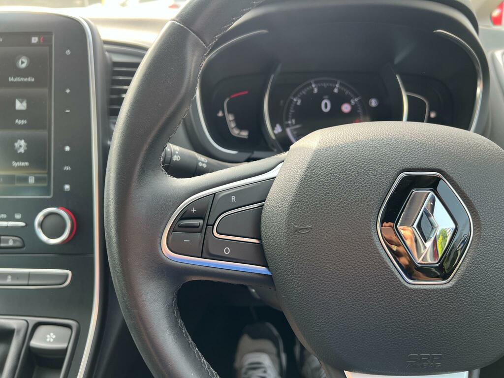Renault Grand Scenic Iconic Black #27