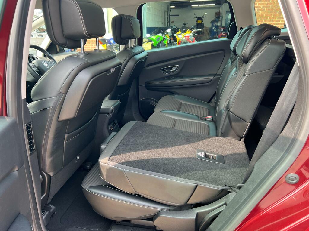 Renault Grand Scenic Iconic Black #49