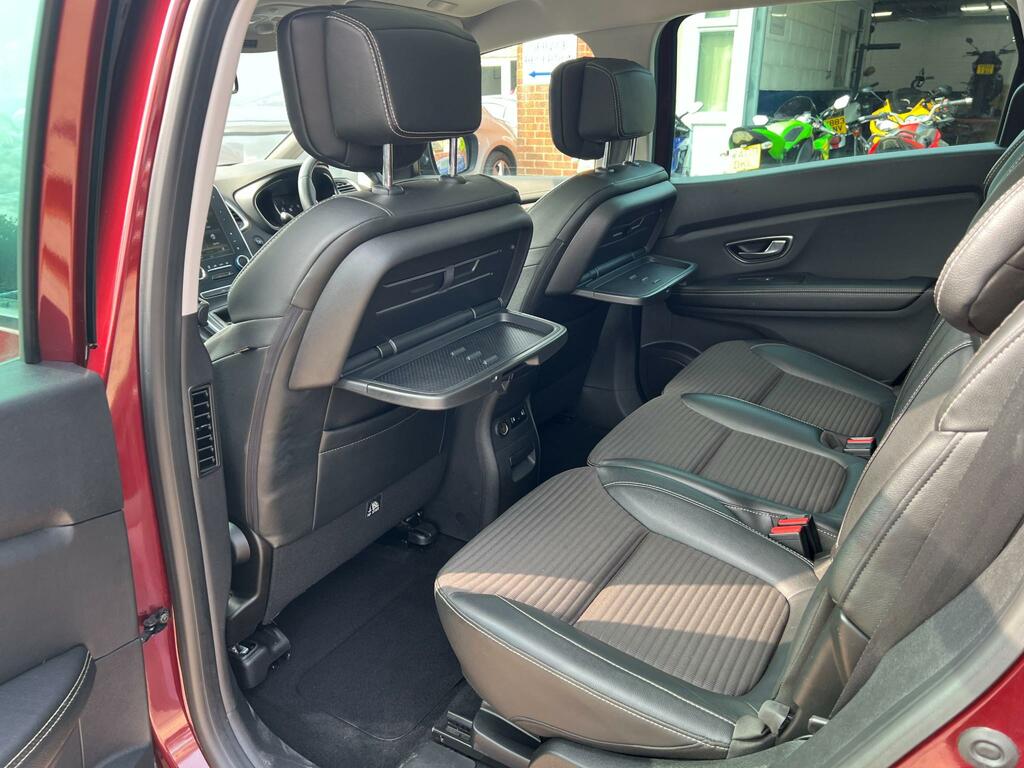 Renault Grand Scenic Iconic Black #42