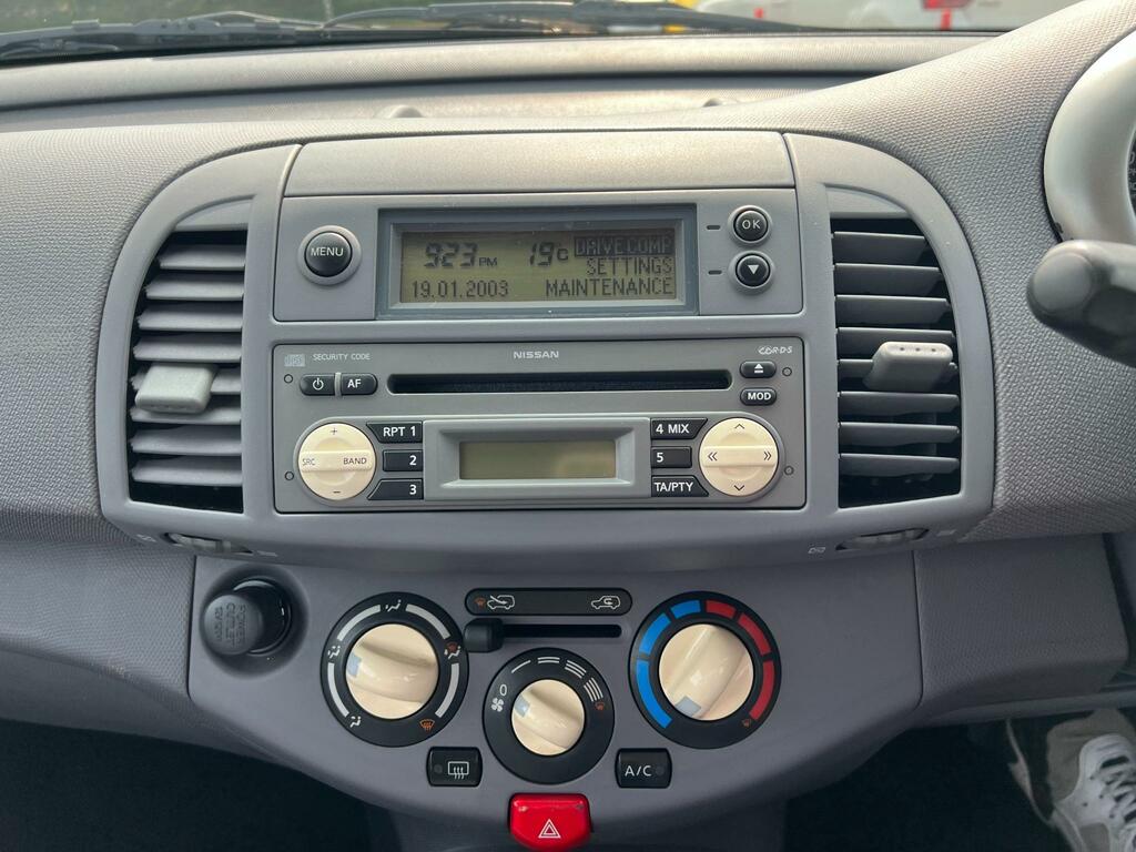 Nissan Micra Se Silver #17
