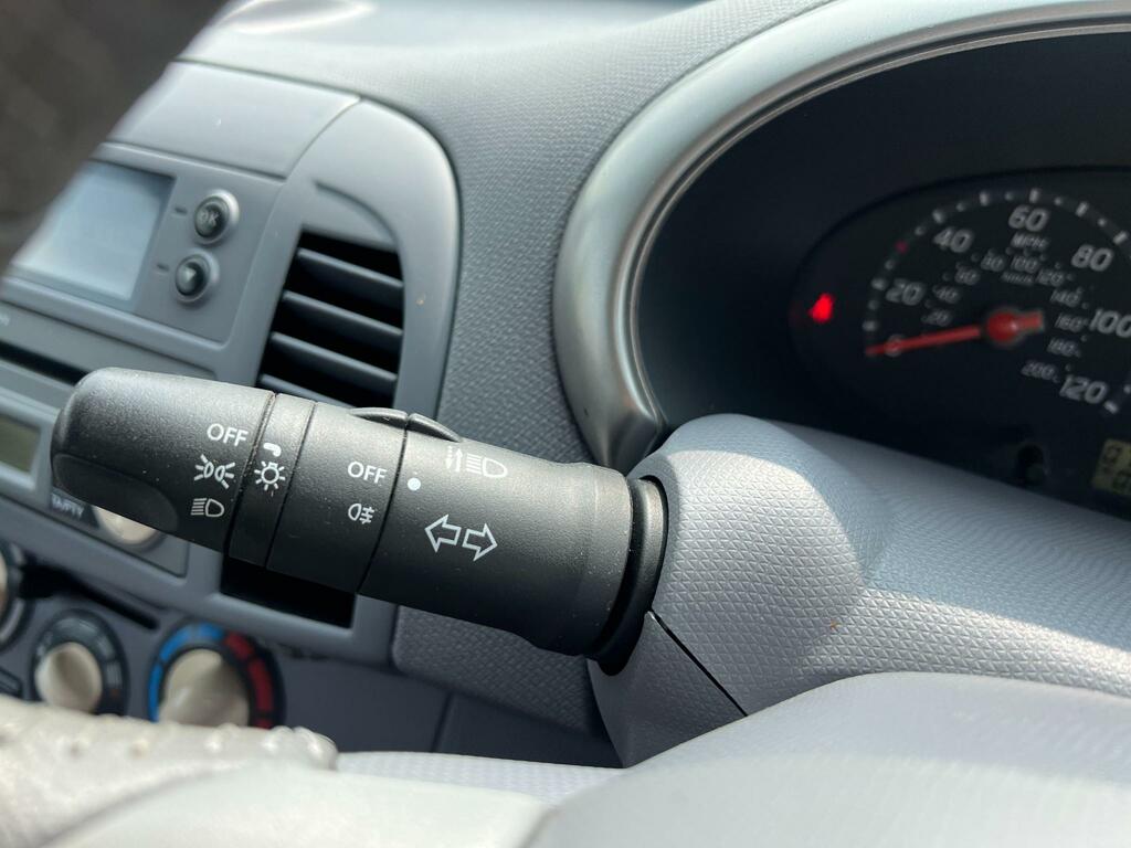 Nissan Micra Se Silver #22