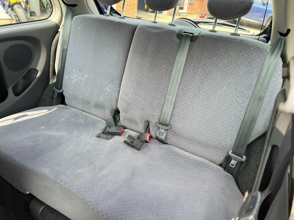 Nissan Micra Se Silver #29