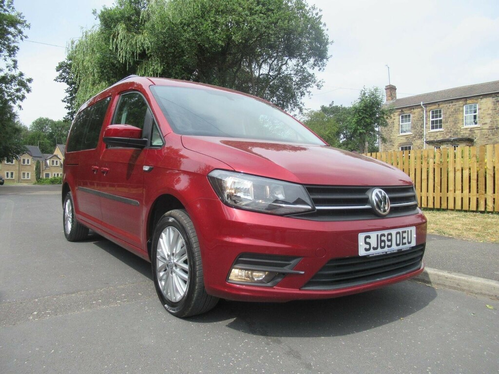 Volkswagen Caddy Maxi Life 2.0 Tdi Euro 6 Ss Red