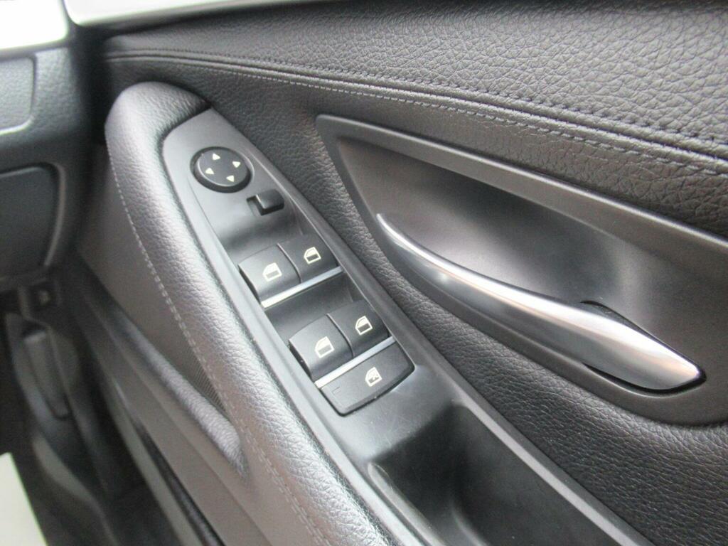 BMW 5 Series 520D 190 M Sport Step Blue #28