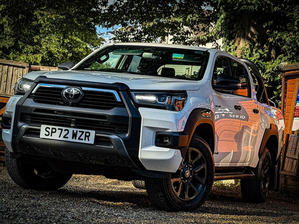 Toyota HILUX 2.8 D-4d Invincible X 4Wd Euro 6 Ss White