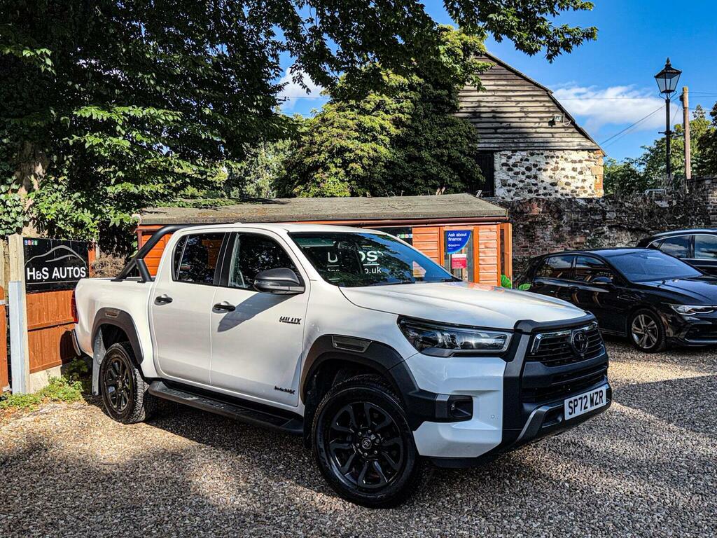 Toyota HILUX 2.8 D-4d Invincible X 4Wd Euro 6 Ss White #5