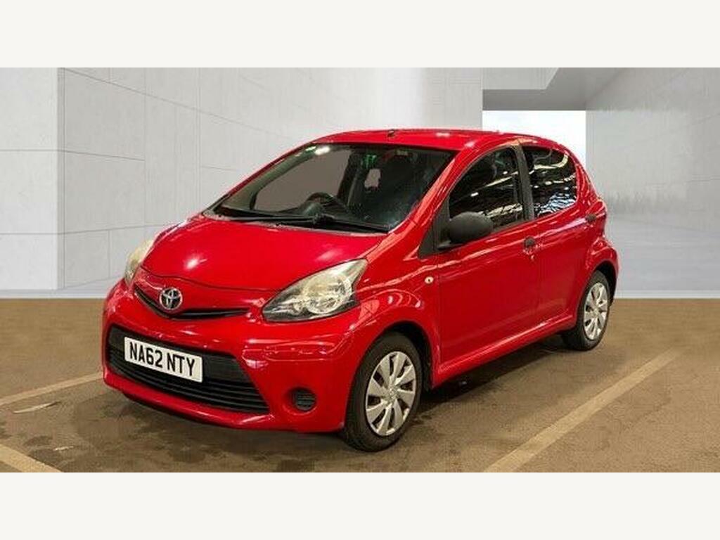 Toyota Aygo 1.0 Vvt-i Euro 5 Red #2