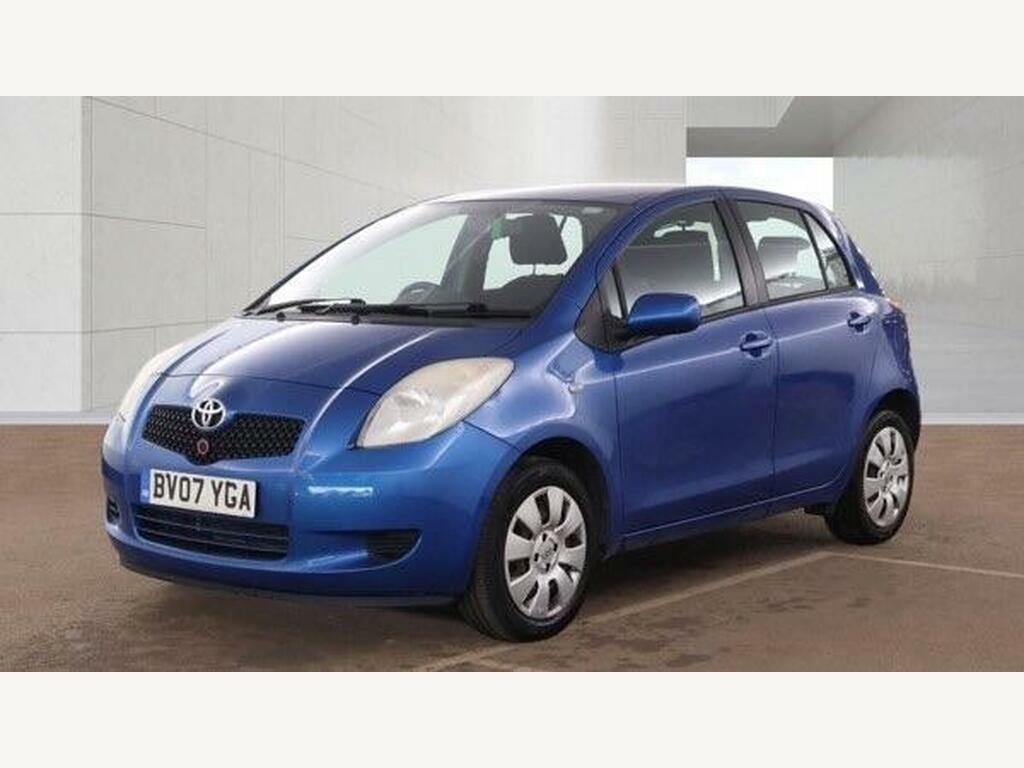 Toyota Yaris Tr Black #2