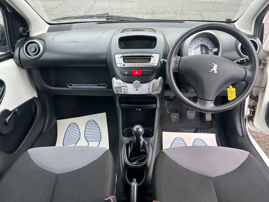 Peugeot 107 107 Allure Silver #9