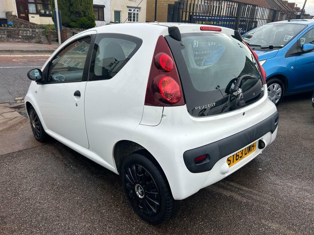 Peugeot 107 1.0 12V Access Euro 5 White #4