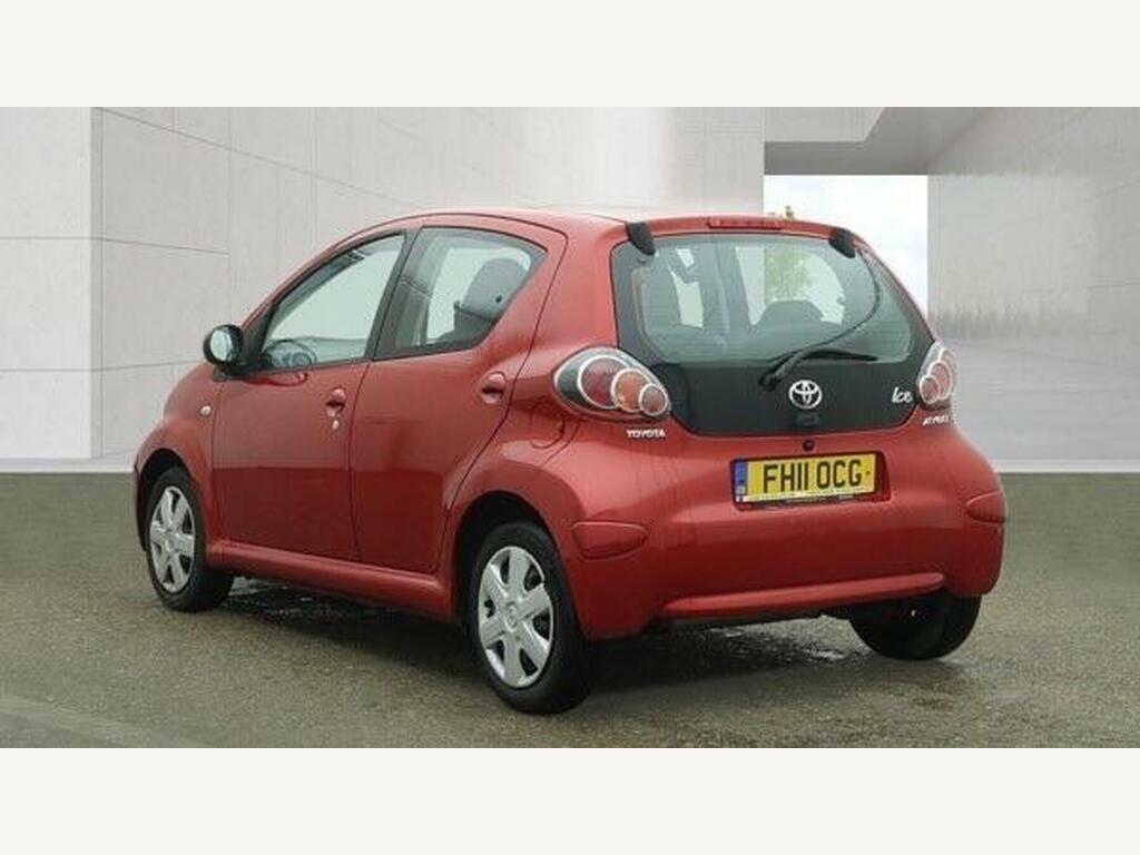 Toyota Aygo 1.0 Vvt-i Ice Euro 5 Red #3