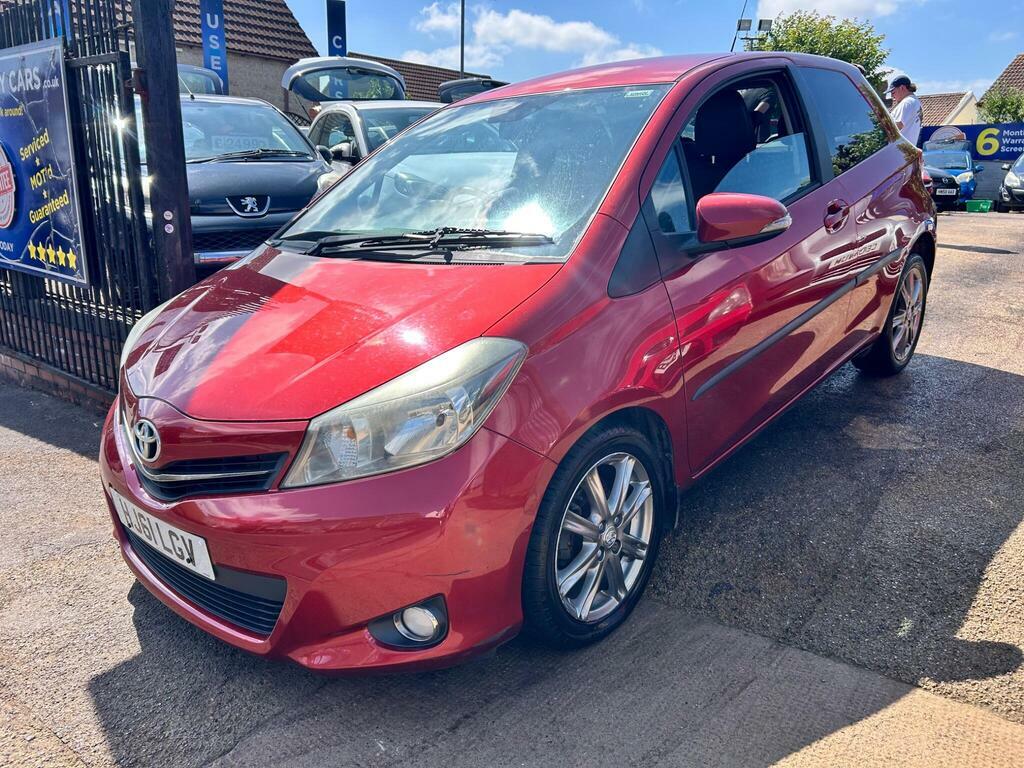 Toyota Yaris 1.33 Dual Vvt-i Sr Euro 5 S S Red