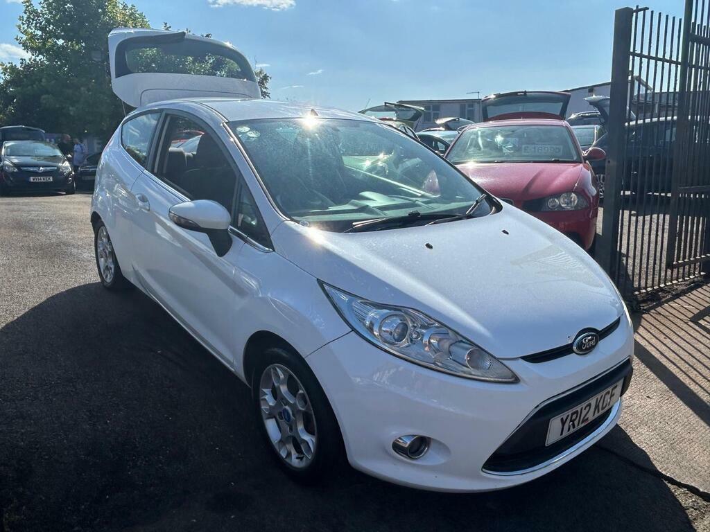 Ford Fiesta 1.25 Edge Black #3